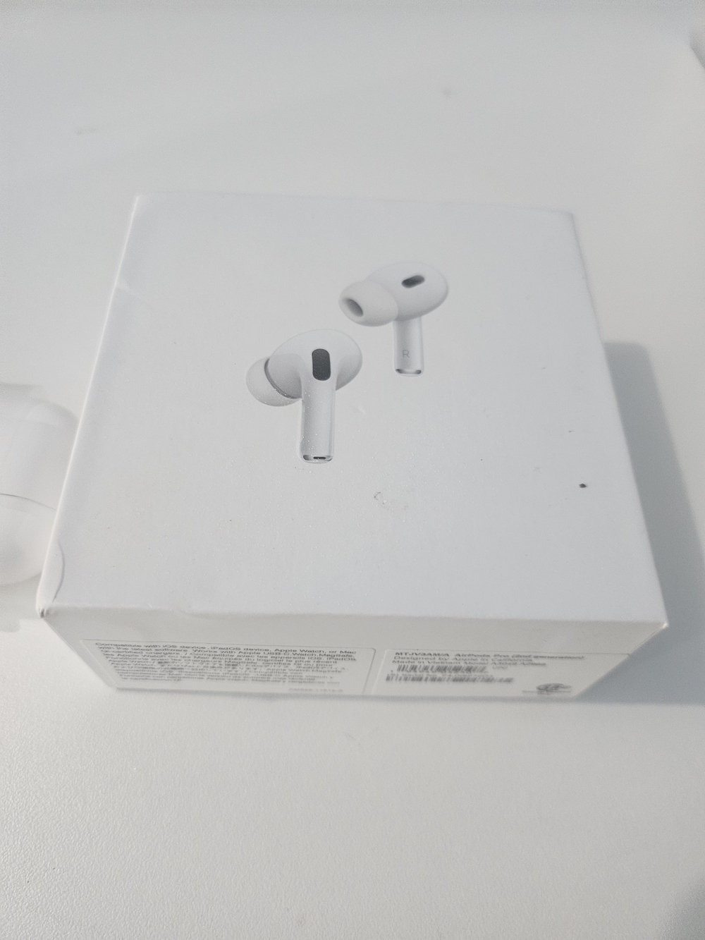 Apple AirPods Pro (White) Noise-Cancelling True Wireless Earbuds